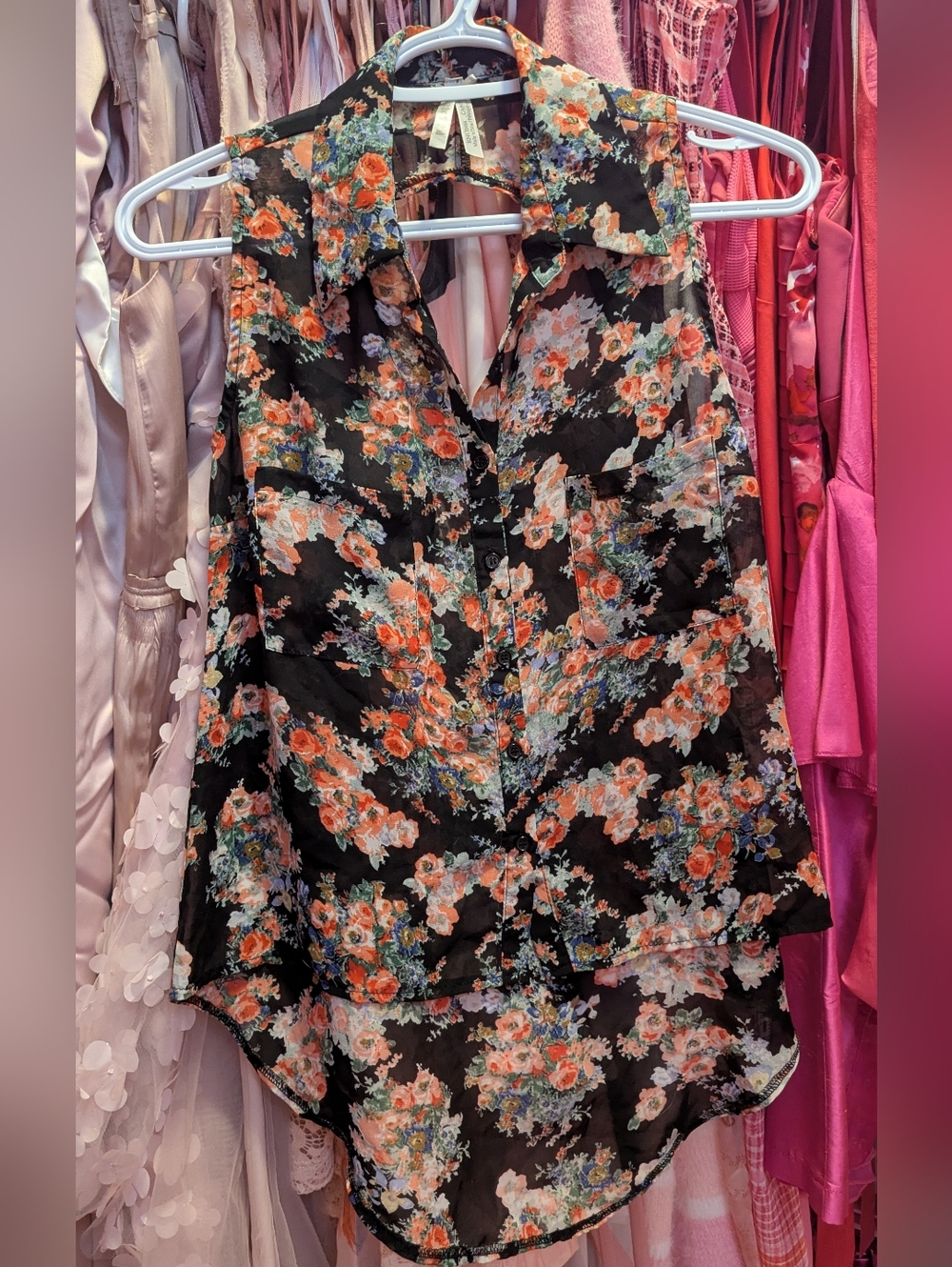Jo & Co Black Floral Sleeveless Button-Front Blouse Keyhole High-low